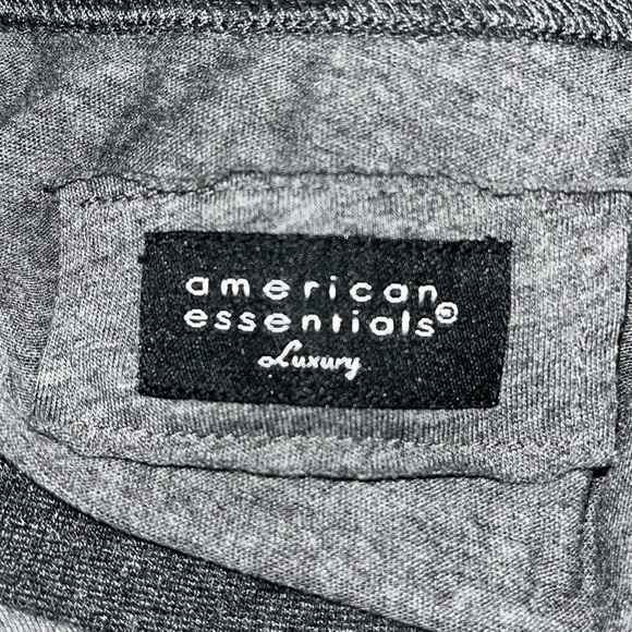 American Essentials Luxury size Large Gray Short Sleeve Tee with Black Accents - Picture 7 of 9
